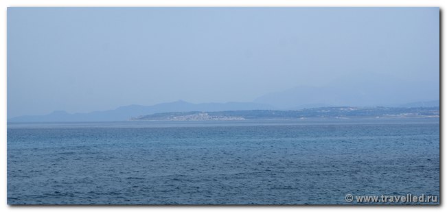 .  . Blue beach. ()